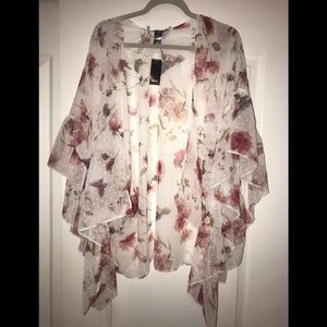 NWT floral kimono